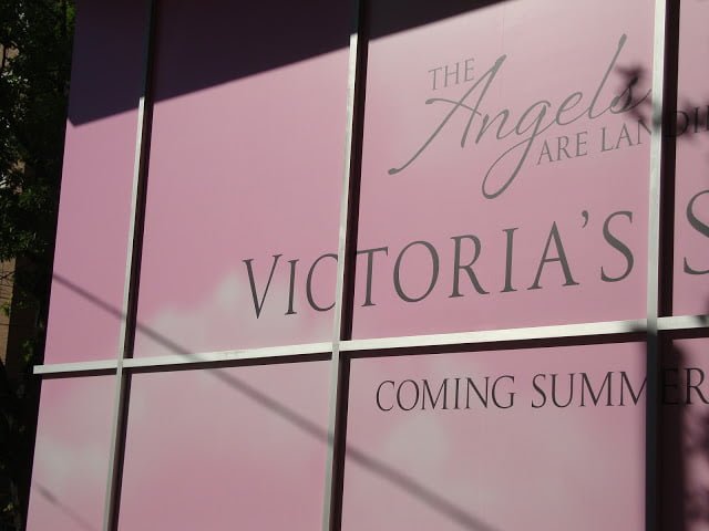 WORLD'S SECOND-LARGEST VICTORIA'S SECRET STORE OPENS AUGUST 27TH
