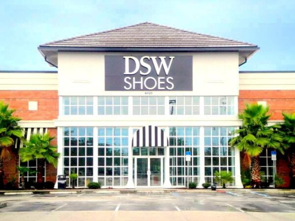DSW Designer Shoe Warehouse to enter Canada via Town Shoes