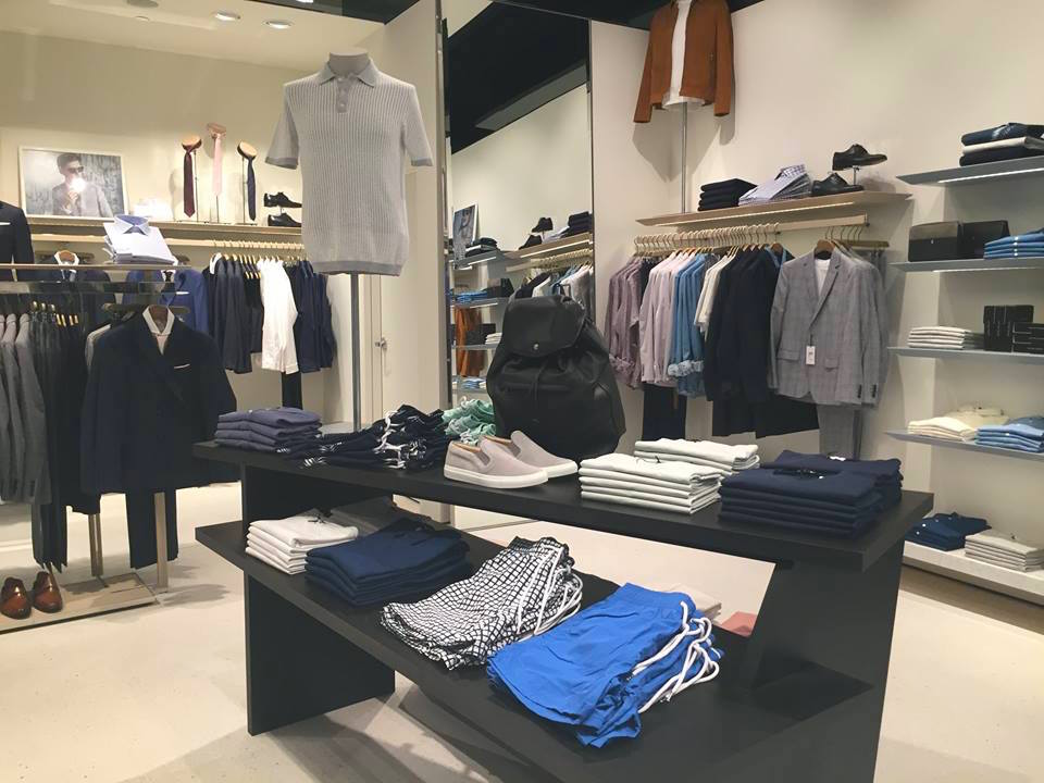 Reiss Opens 2nd Freestanding Canadian Location
