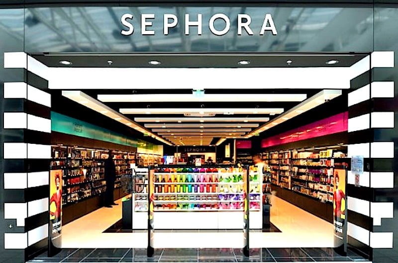 ALBERTA, CANADA - SEPTEMBER 23, 2014: Sephora Is A French Brand