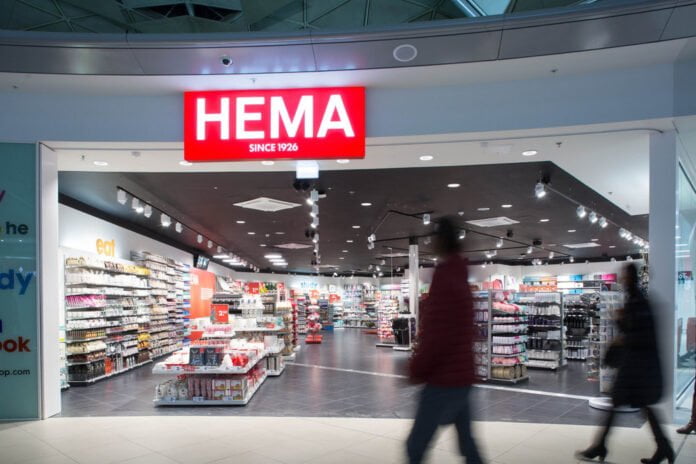 ondersteboven Buiten adem Sherlock Holmes Amsterdam-Based Retailer HEMA Announces Entry into Canada