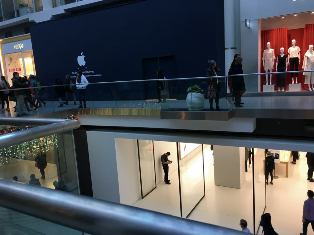 NYTVIRUS: A closed Apple store in the Eaton Center mall in