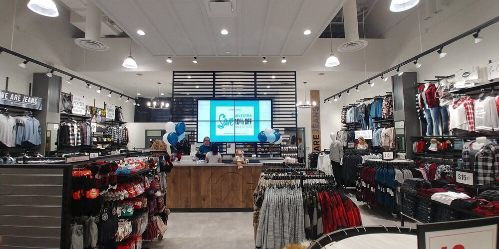 Warehouse One' Increases Mall Presence in Western Canada Amid