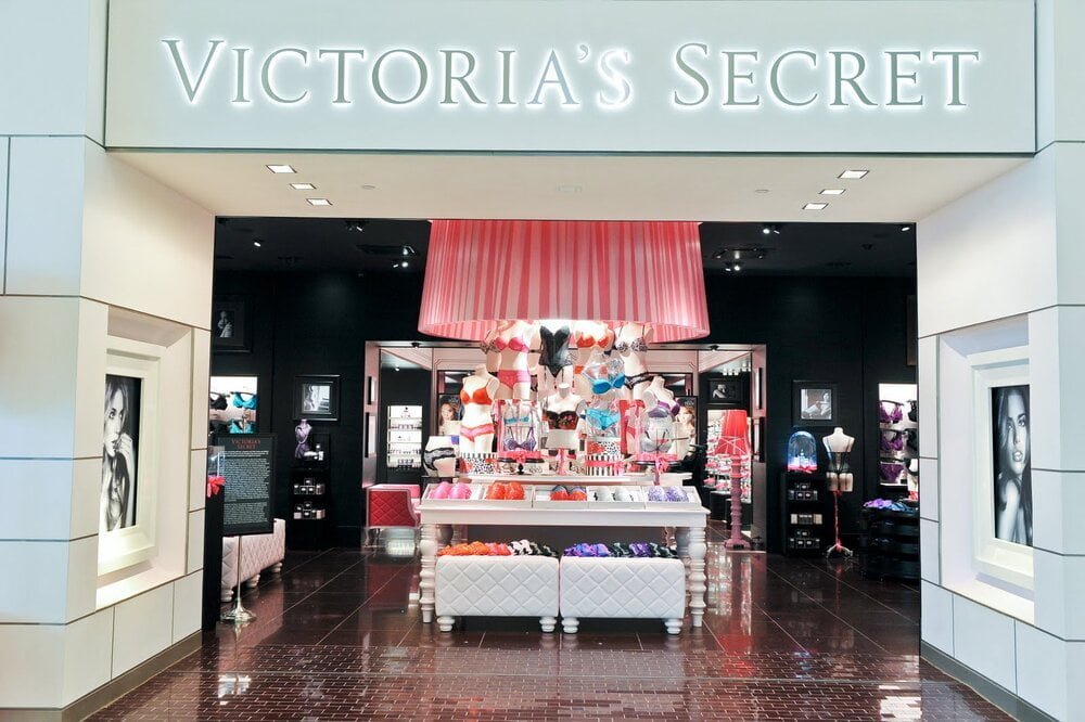 Victoria's Secret opens at Toronto