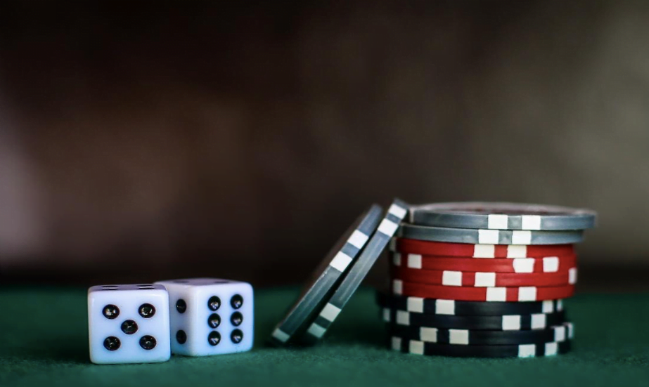The Dangers of Gambling Online – Weebly Template