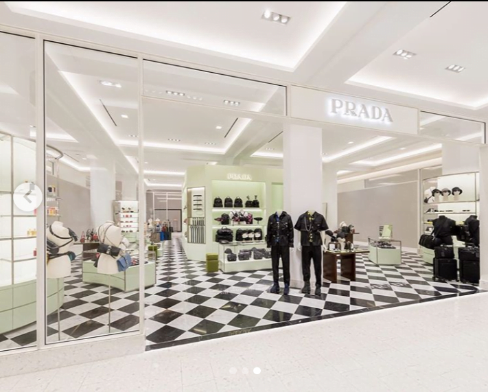 Holt Renfrew Ogilvy luxury retail transformation
