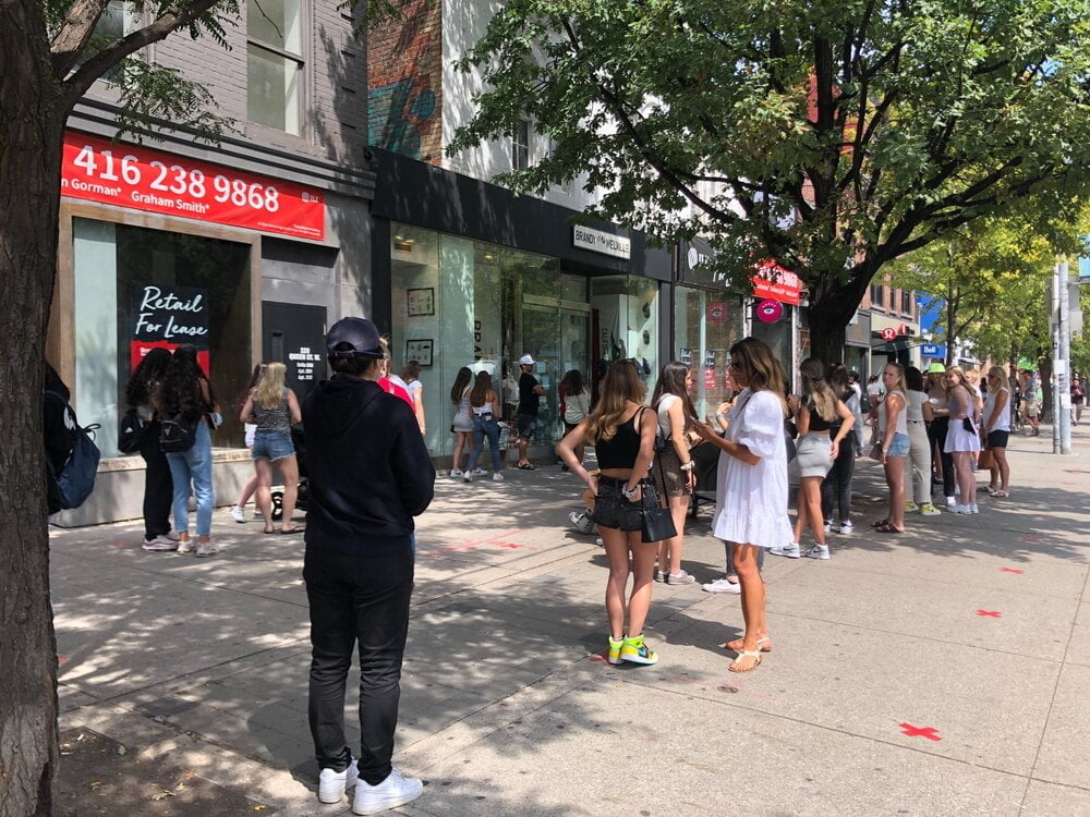 Massive Daily Lineups at Brandy Melville Stores in Canada a Result of  Social Media