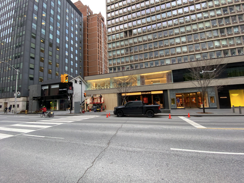 Bloor-Yorkville Luxury Retail Area Abandoned Amid COVID-19 Pandemic [Photos]