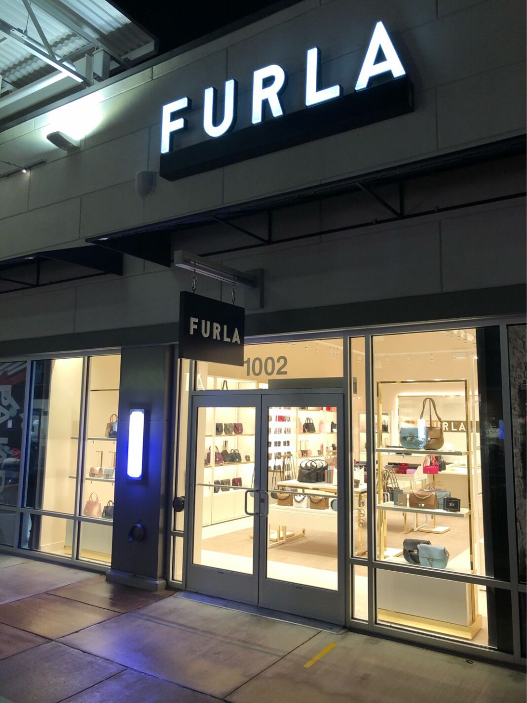 Exterior of Furla Store at Toronto Premium Outlets. Photo: Jorge Cabrera