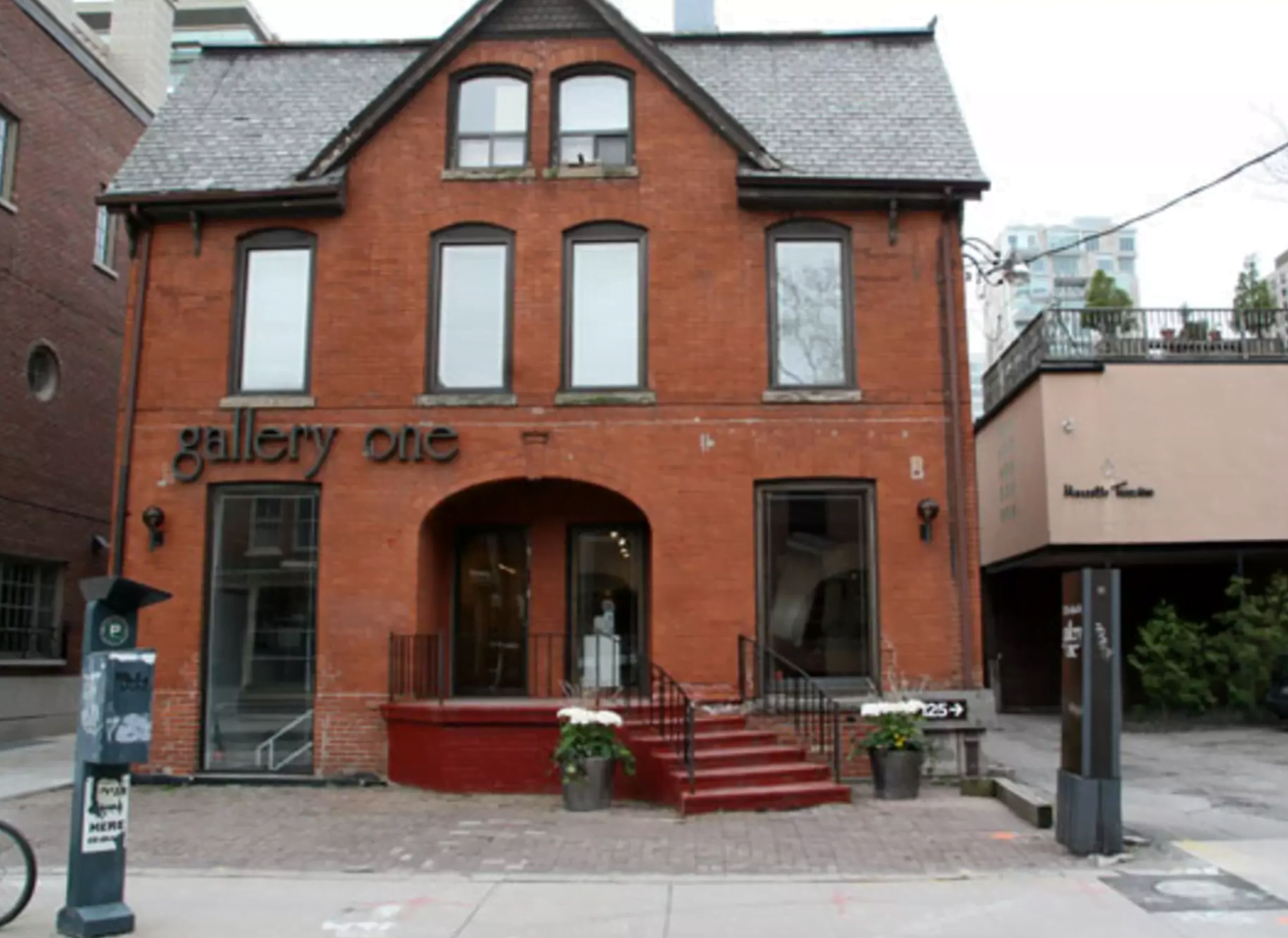 Exterior of 121 Scollard Street when it was Gallery One and before construction started for The Webster. Photo: BlogTO