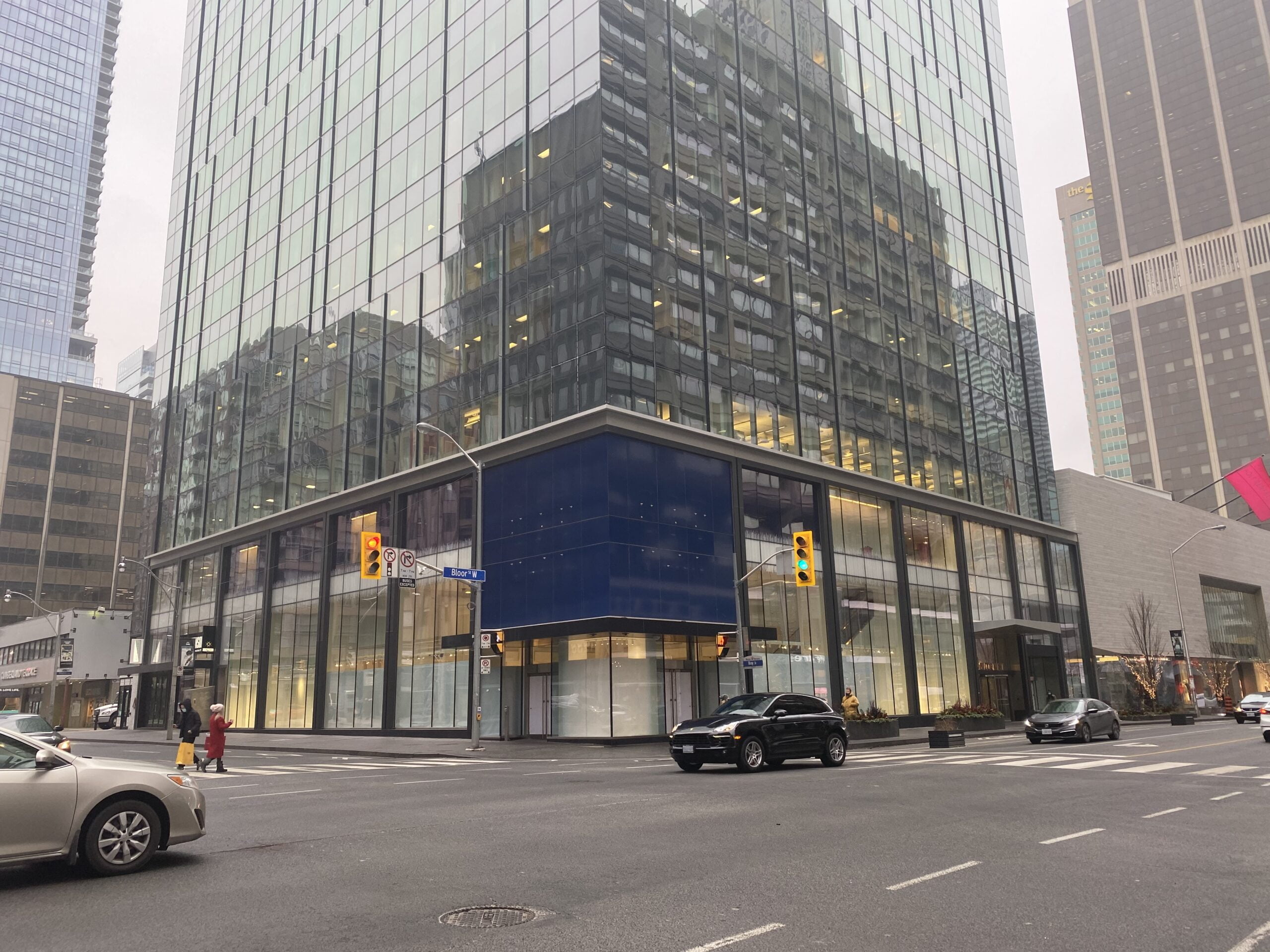 The Gap on Bloor Street West. Photo: Craig Patterson (January 14 2021)