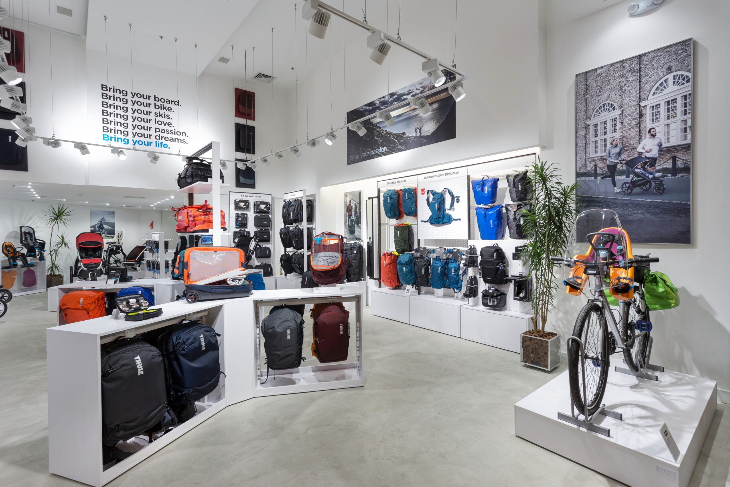 opmerking Technologie renderen Thule to Open First Brand Store in North America in Downtown Denver