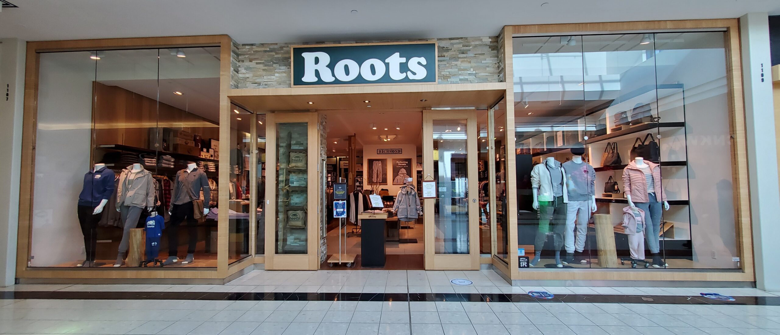 Roots at CF Richmond Centre.