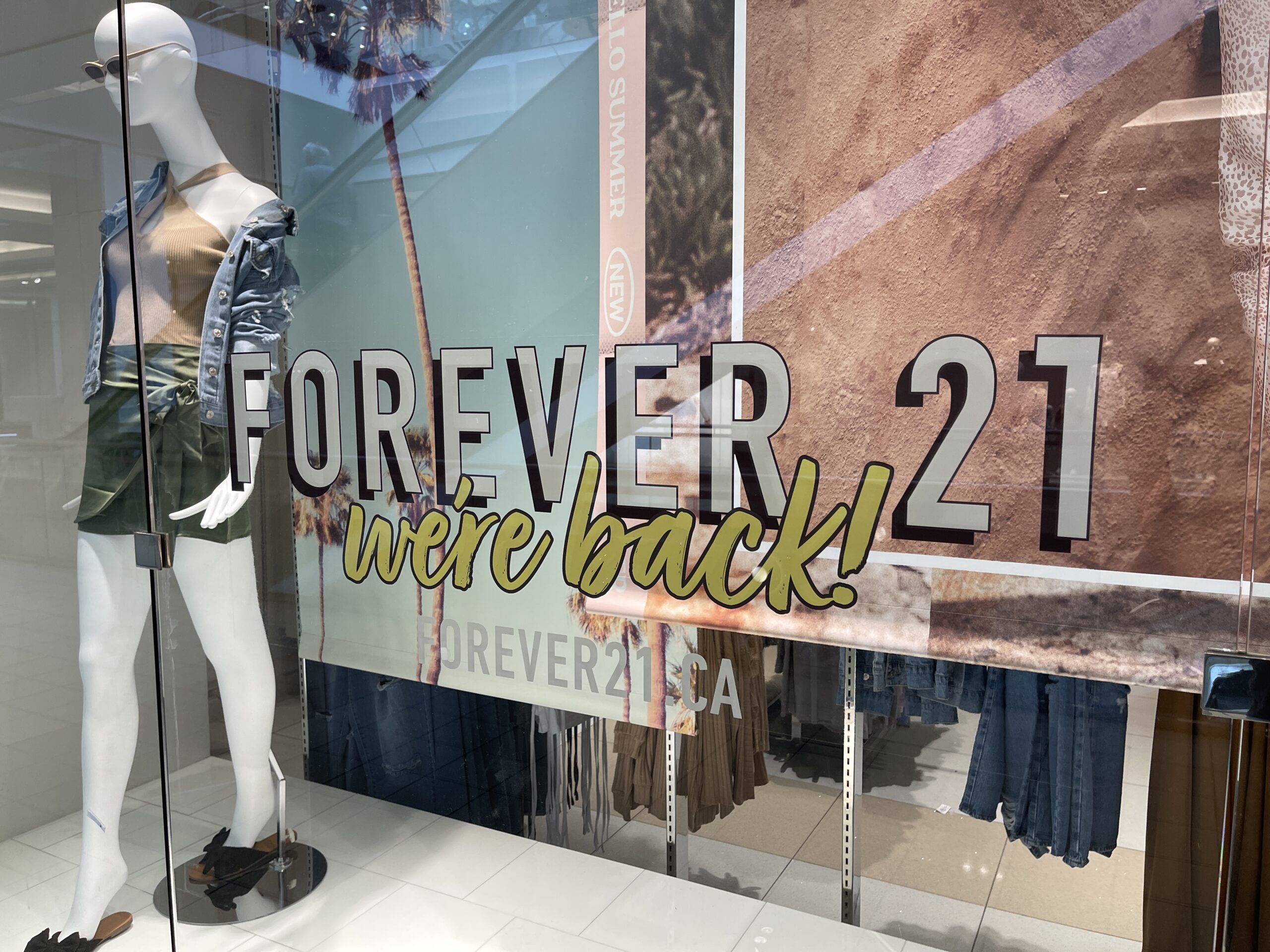 Forever 21 Begins Quietly Opening First Canadian 2.0 Stores [Photos]