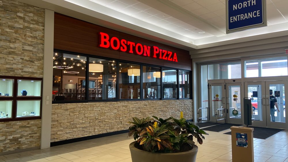 Boston Pizza Restaurant at CF Market Mall