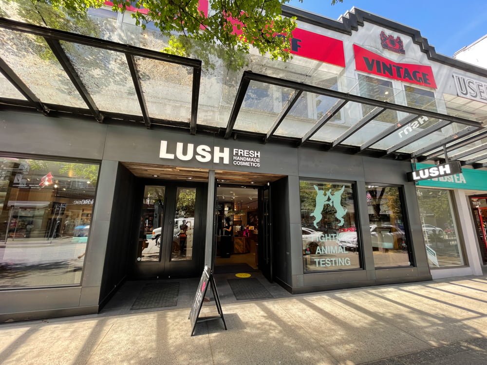 Lush Cosmetics on Robson Street in Vancouver (June 2021)
