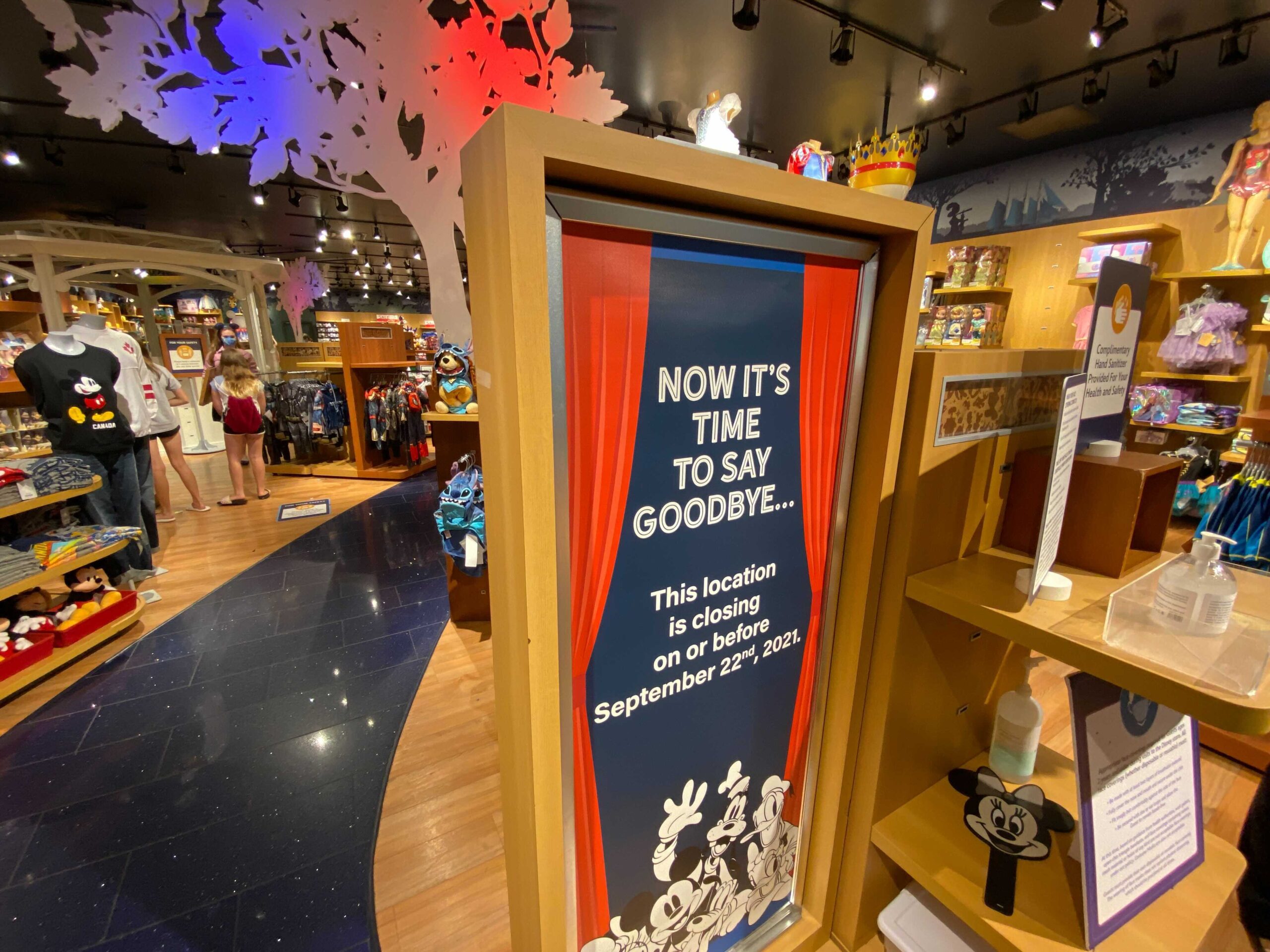 Which Disney stores are closing?