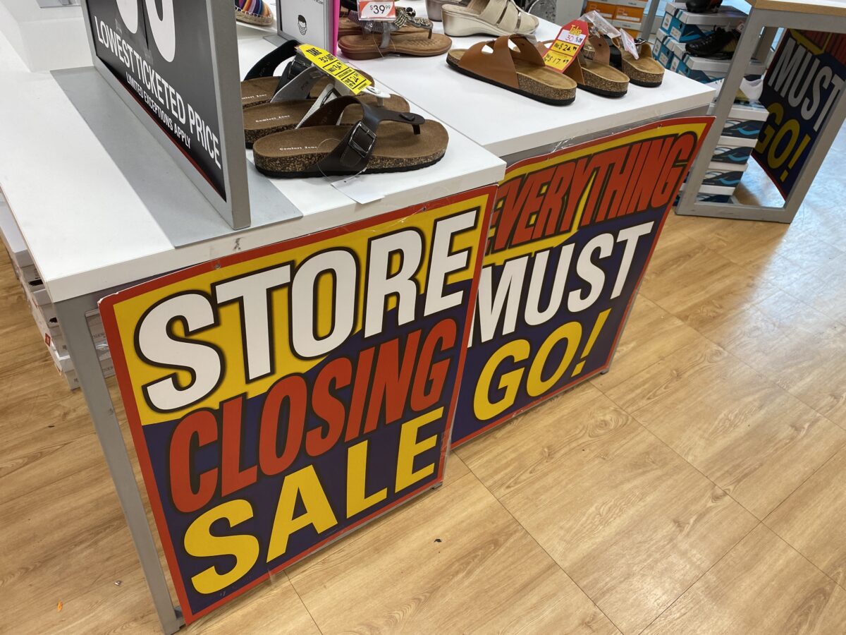 Canadian Shoe Outlet at Dufferin Mall