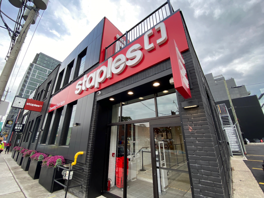 First Look: Staples Canada combines retail, working space at new store in  Toronto