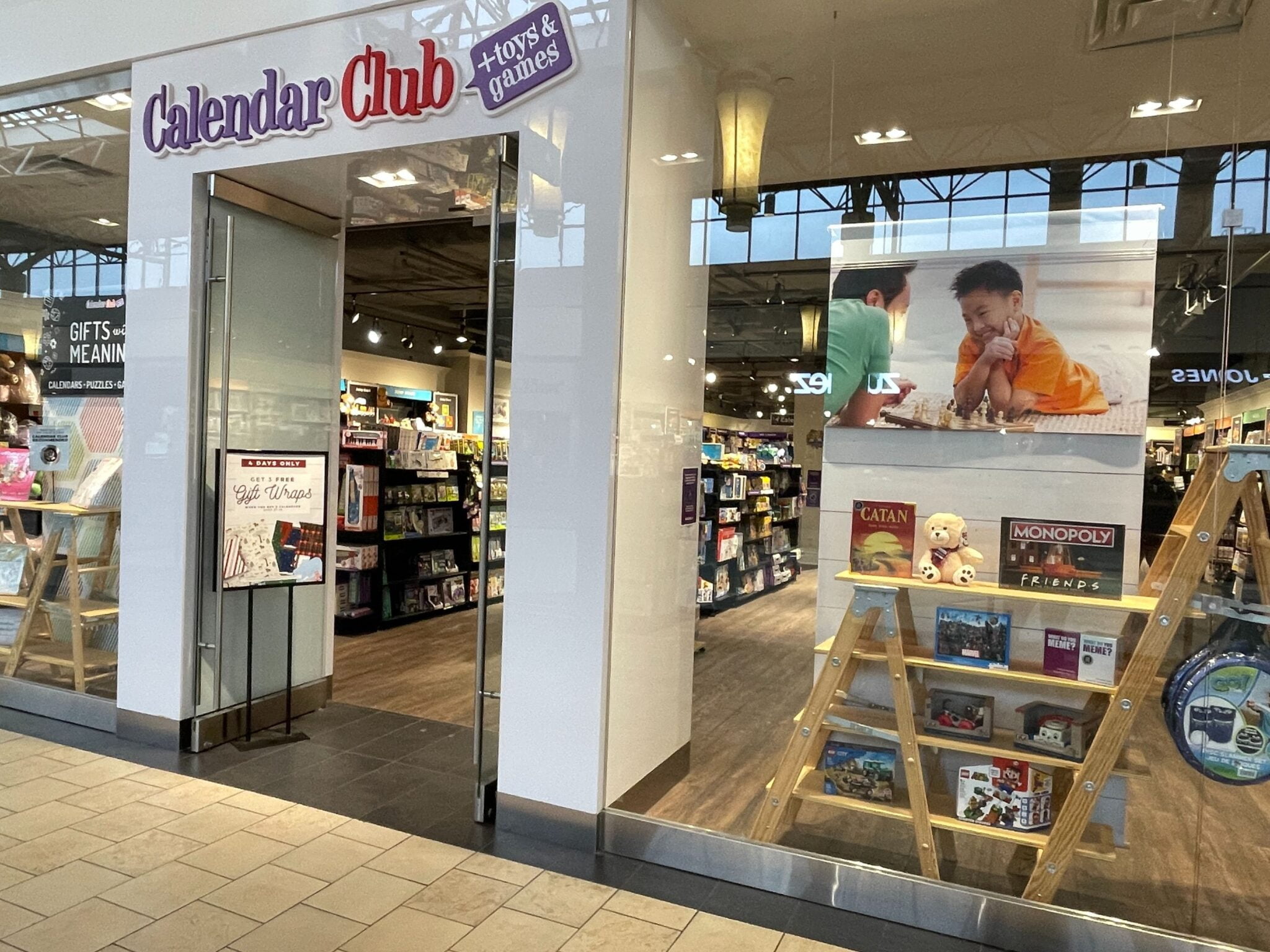 Seasonal Canadian Retailer 'Calendar Club' to Launch Permanent Stores