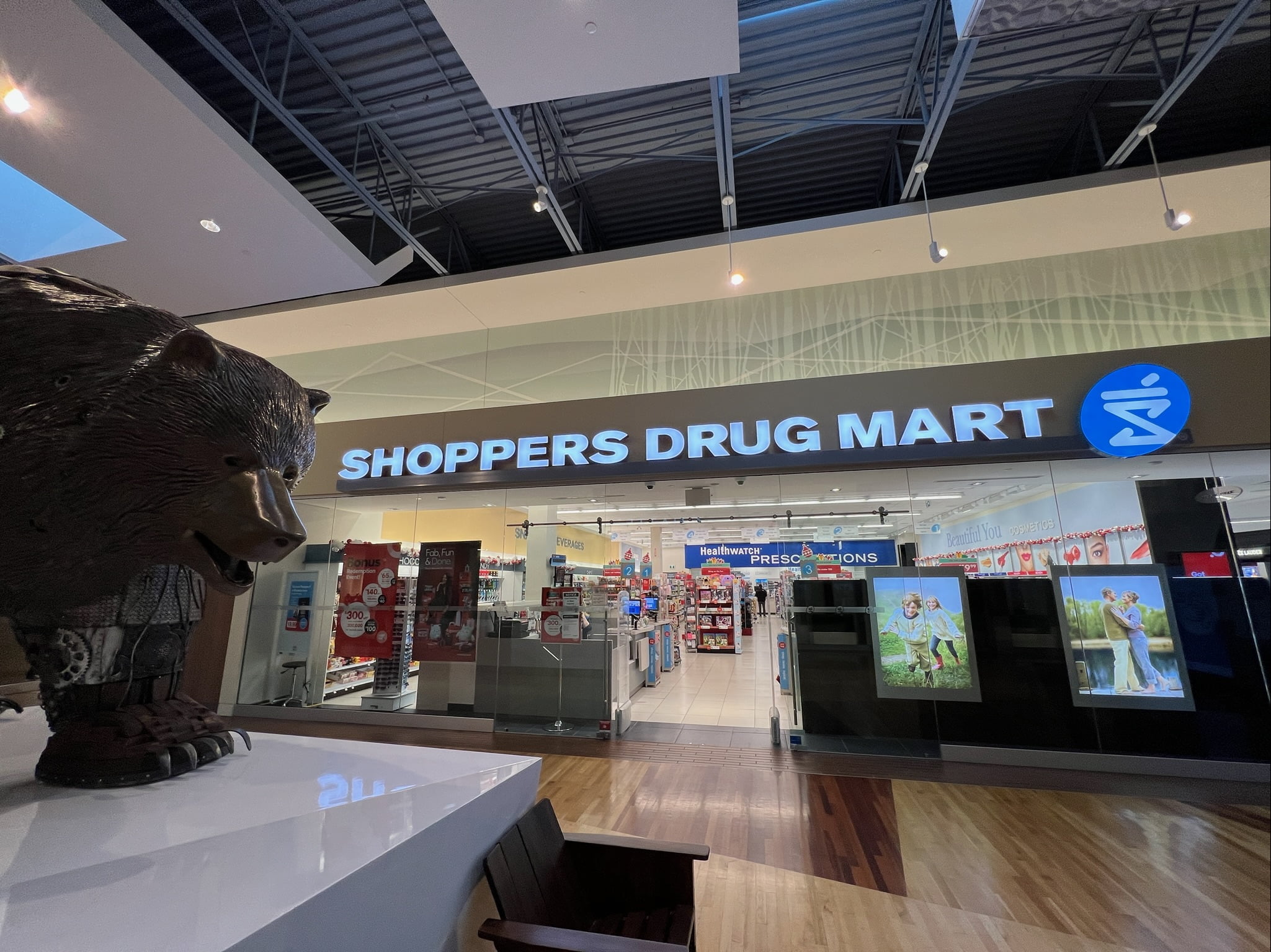 Shoppers Drug Mart at Tsawwassen Mills in Delta, BC (December 2021). Photo: Lee Rivett.