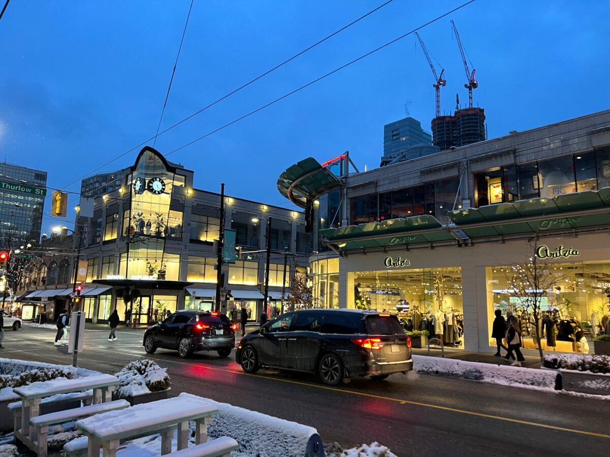 Winter in Vancouver, Shopping season on Robson street.