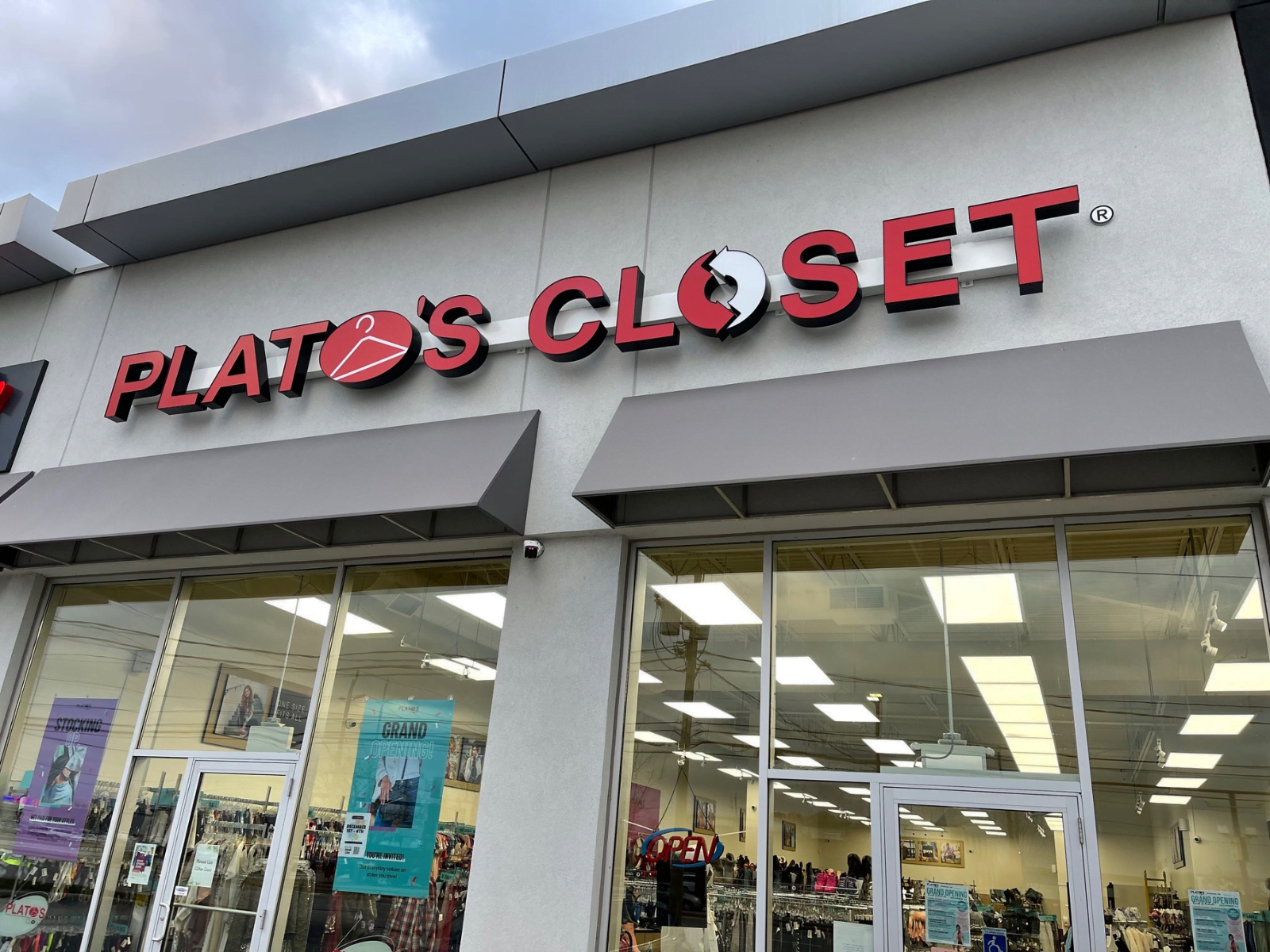 Plato's Closet now open for buying gently-used clothes; sales to