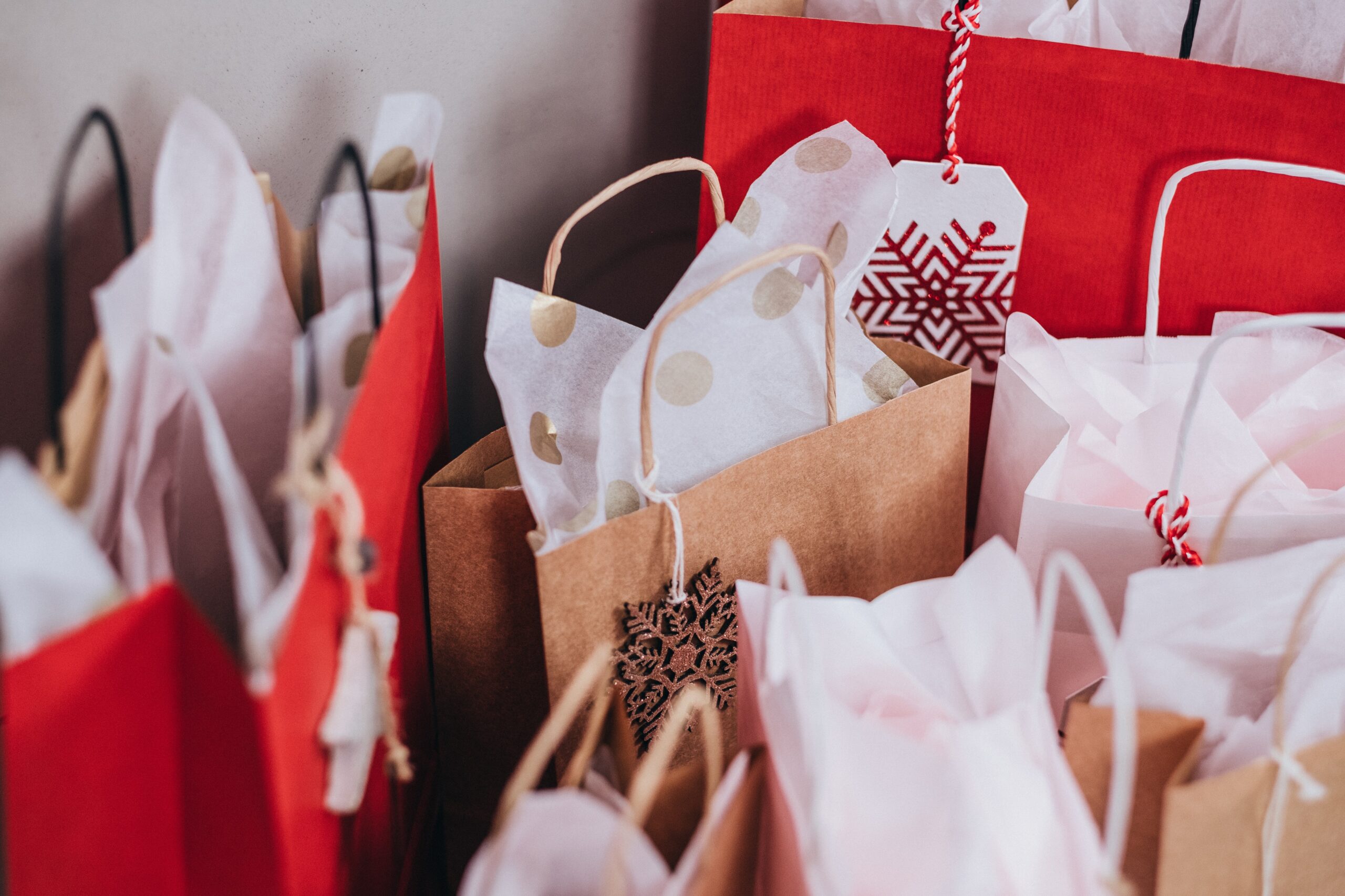 What are the most common Gift Card Brands sent during holiday season? -  Doctor Of Credit