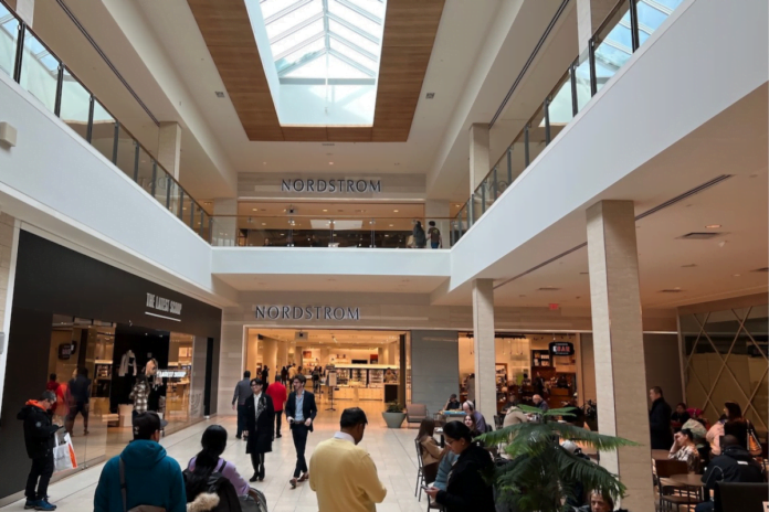Mall Tour of CF Chinook Centre (November 2020) 