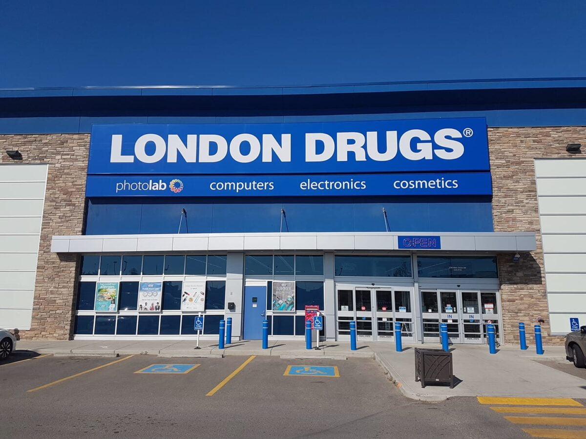 London Drugs celebrates it's 76th store in Canada - London Drugs Blog