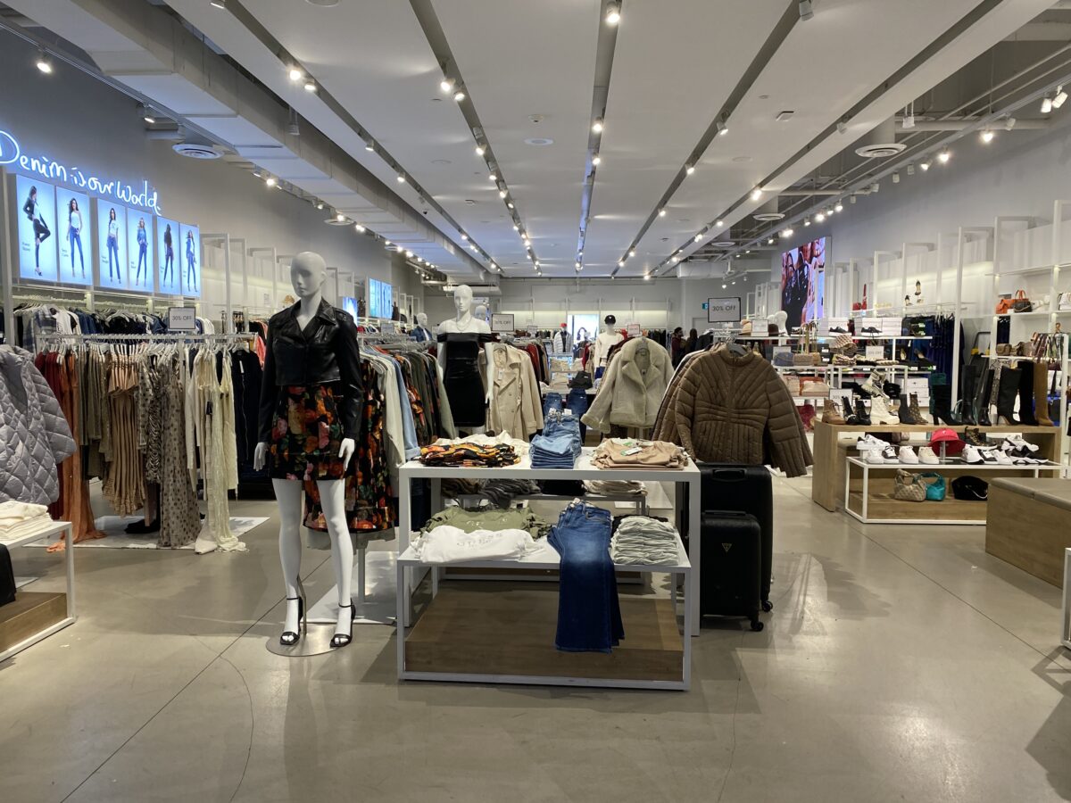 Psycho Bunny Opens 1st Canadian Storefront at CF Toronto Eaton Centre  [Images]