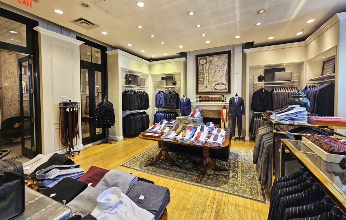 Brooks Brothers Opens Storefront in Former Club Monaco Building on ...