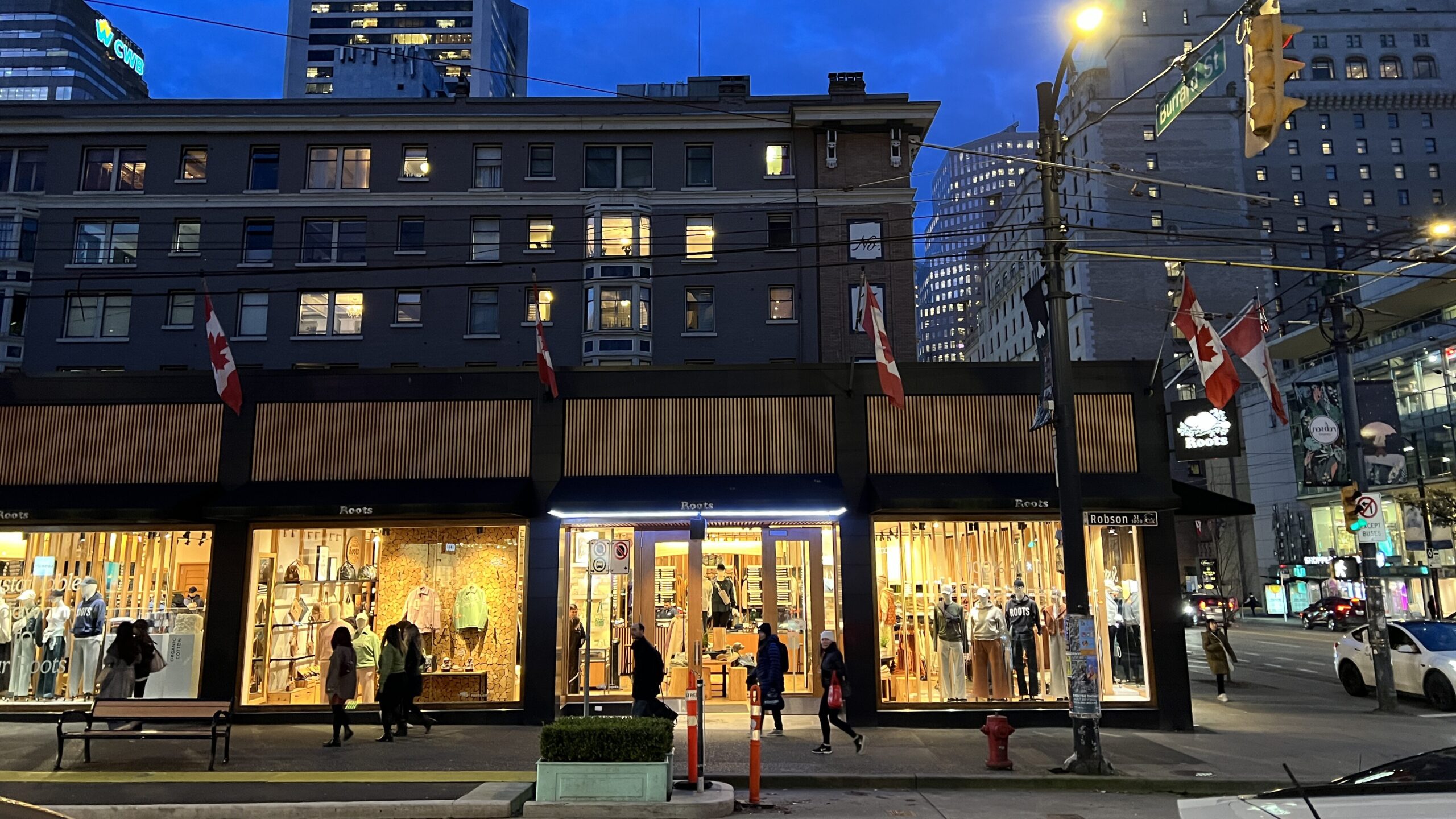 Big American brands moving onto Robson Street take the thrill out of  cross-border shopping