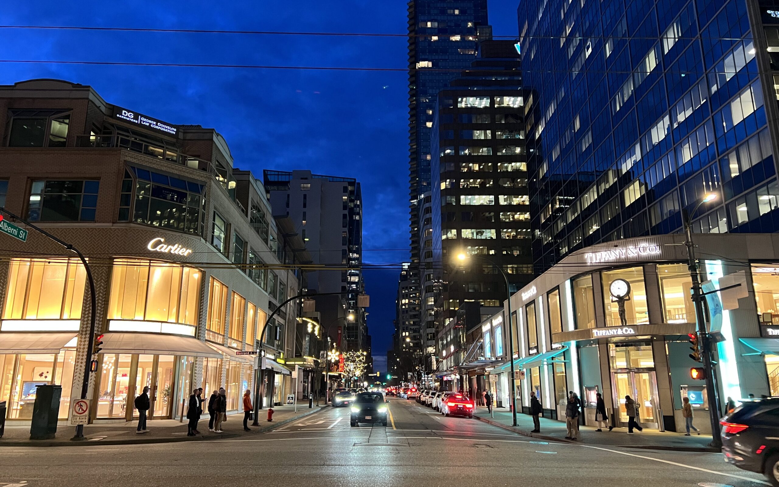 Shopping itineraries in Robson St in February (updated in 2024) 