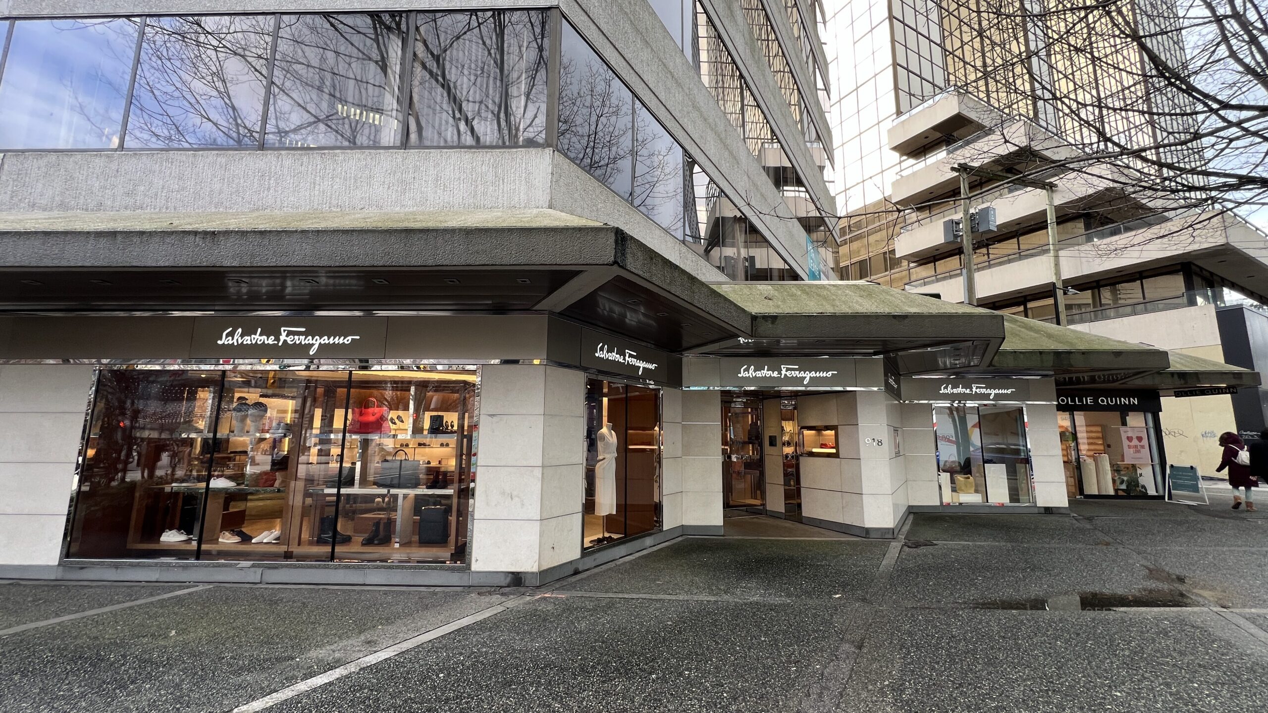 Big American brands moving onto Robson Street take the thrill out of  cross-border shopping