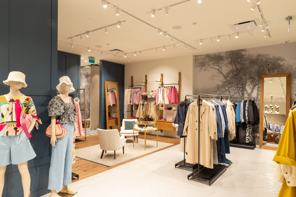 Vestis Fashion Group Relocates ‘Weekend by Max Mara’ Storefront at ...